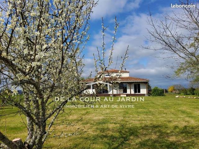 Propriété 5 pièces 165 m²