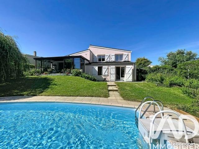 Propriété 5 pièces 165 m²