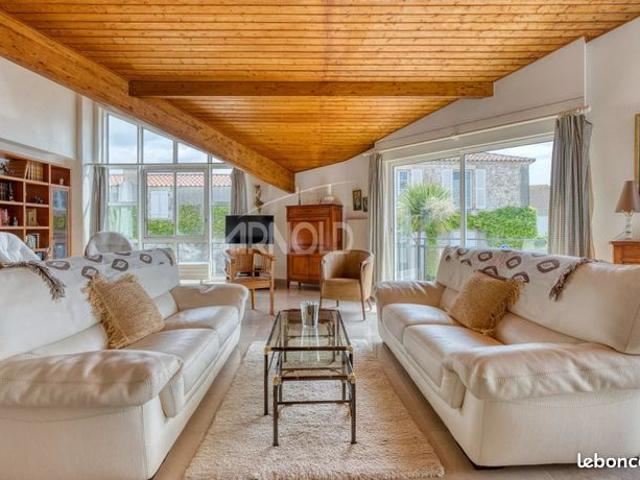 Propriété 5 pièces 165 m²