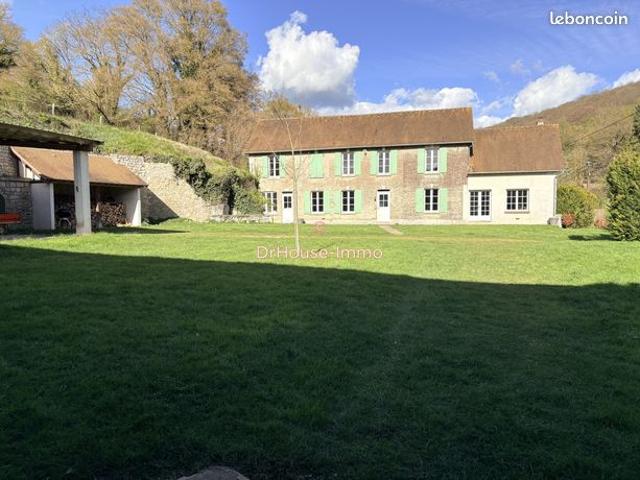Propriété 5 pièces 165 m²