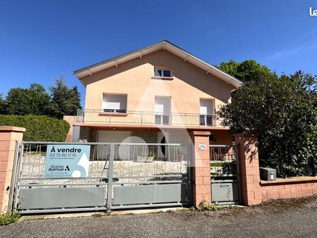 Propriété 5 pièces 165 m²