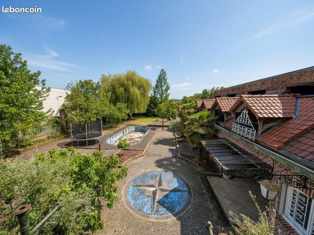 Propriété 5 pièces 191 m²