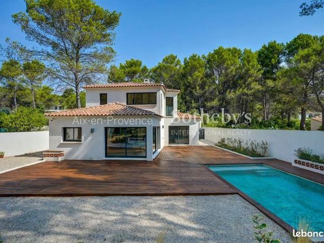 Propriété 5 pièces 166 m²