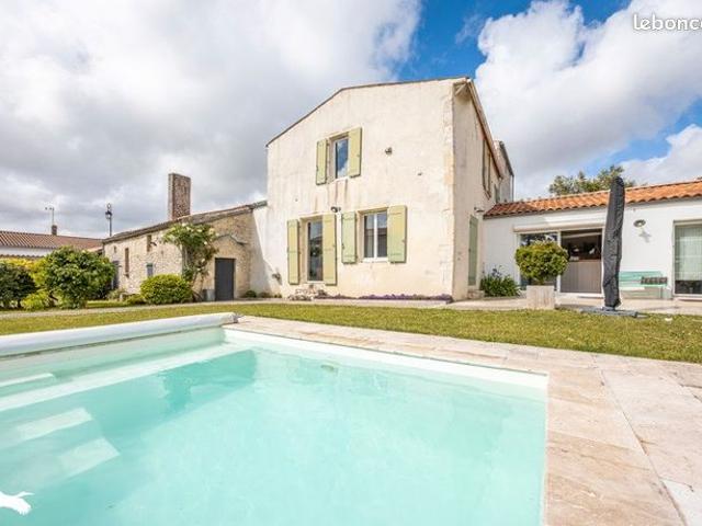 Propriété 5 pièces 166 m²