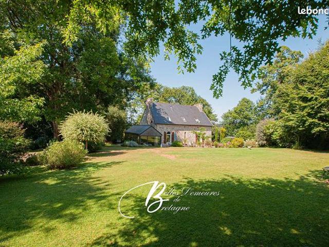 Propriété 5 pièces 166 m²