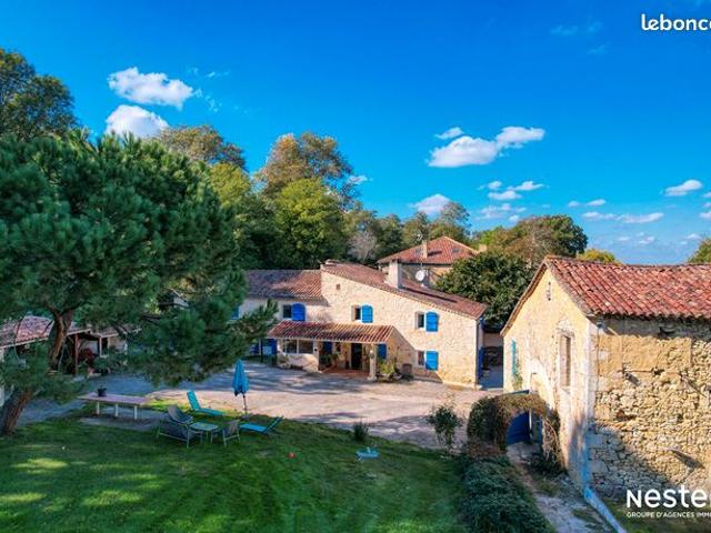 Propriété 5 pièces 167 m²