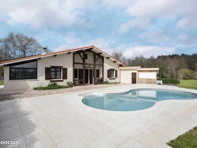 Propriété 5 pièces 167 m²