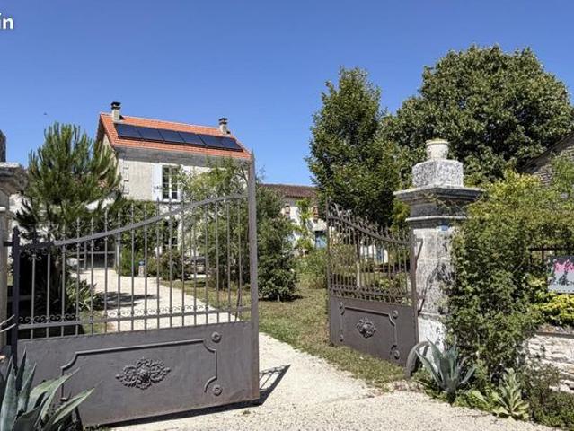 Propriété 5 pièces 173 m²