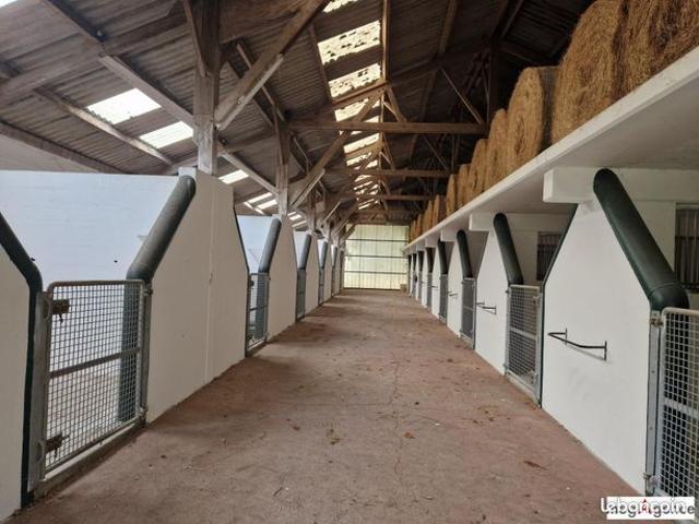 Propriété 5 pièces 168 m²