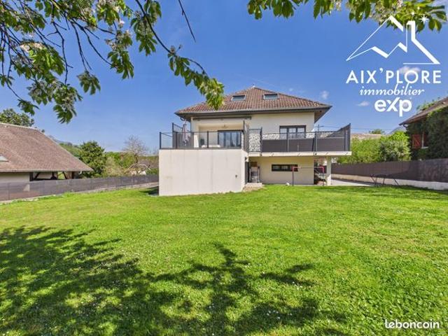 Propriété 5 pièces 220 m²