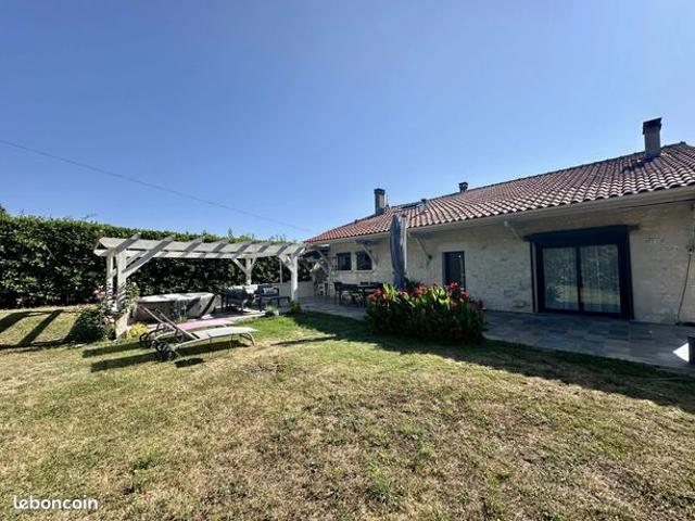 Propriété 5 pièces 169 m²