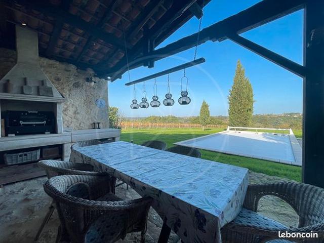 Propriété 5 pièces 160 m²