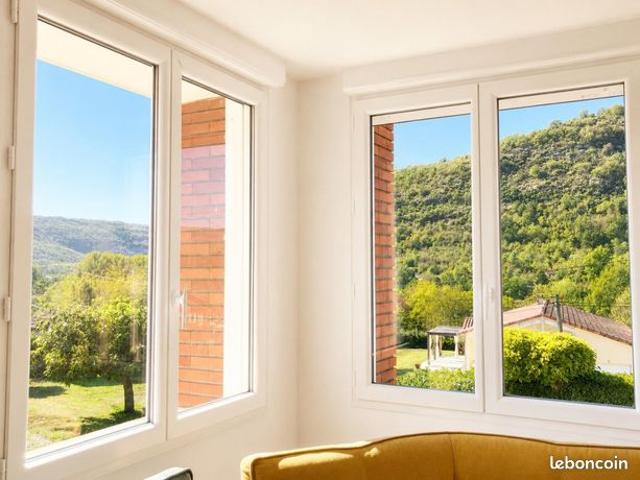 Propriété 5 pièces 160 m²