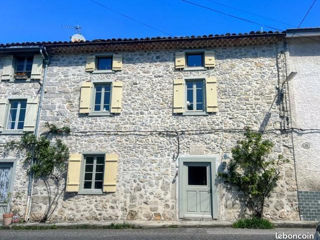 Propriété 5 pièces 160 m²