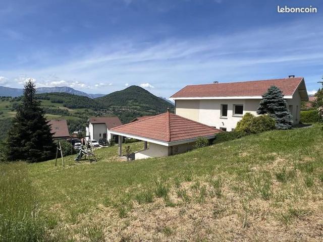 Propriété 5 pièces 160 m²