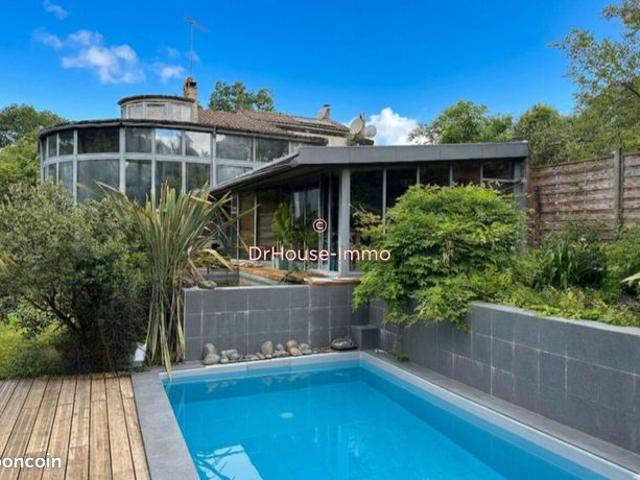 Propriété 5 pièces 160 m²