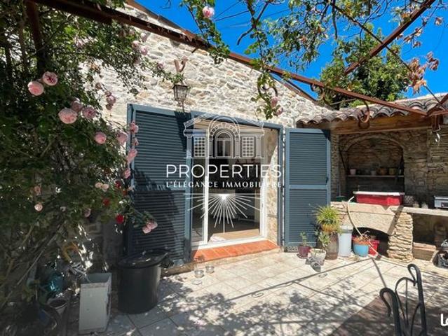 Propriété 5 pièces 160 m²