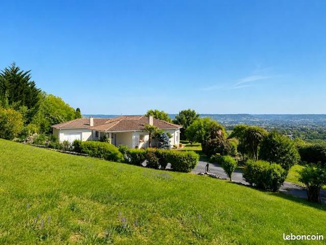 Propriété 5 pièces 160 m²