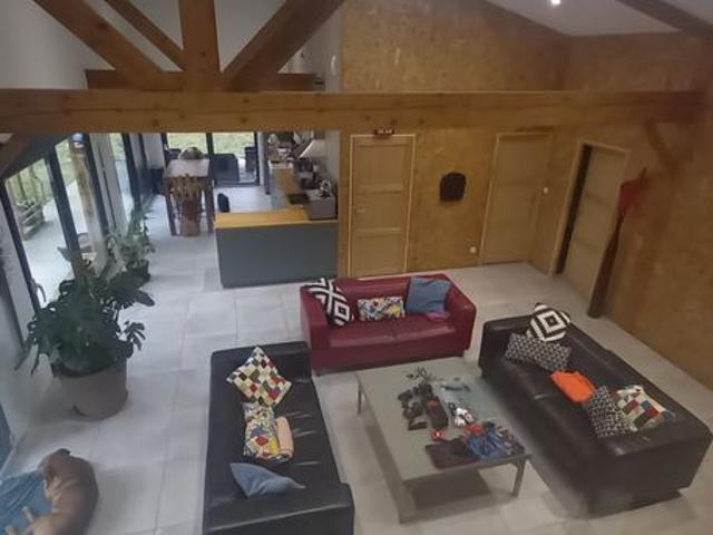Propriété 5 pièces 160 m²