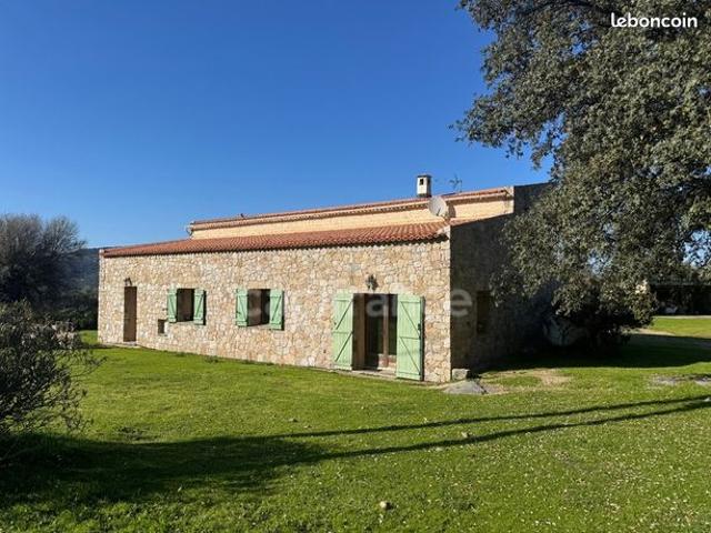 Propriété 5 pièces 161 m²
