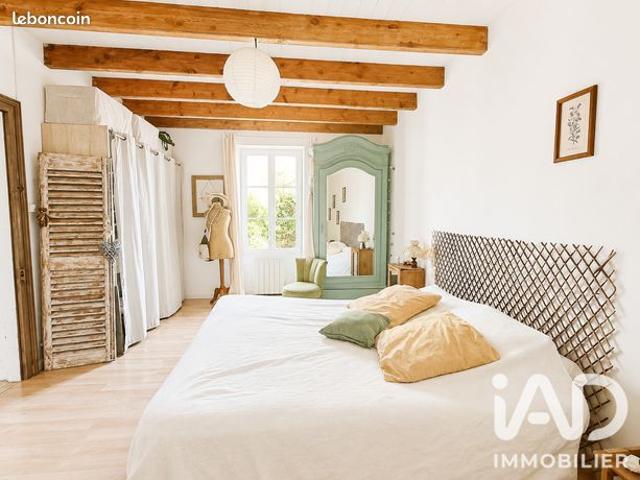 Propriété 5 pièces 161 m²