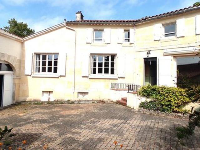 Propriété 5 pièces 162 m²