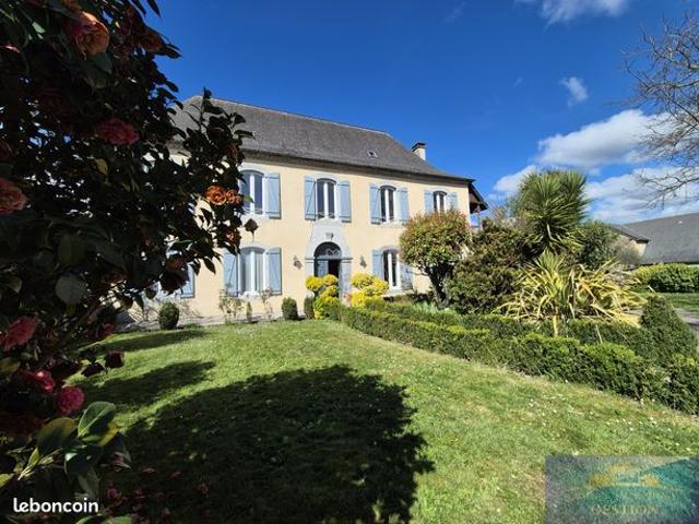 Propriété 5 pièces 162 m²