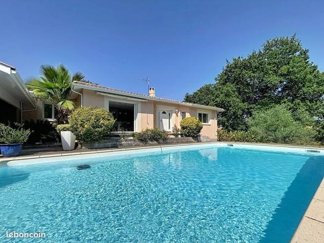 Propriété 5 pièces 163 m²