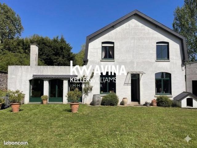Propriété 5 pièces 175 m²