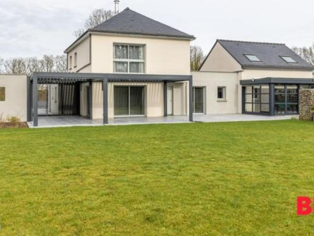 Propriété 5 pièces 175 m²