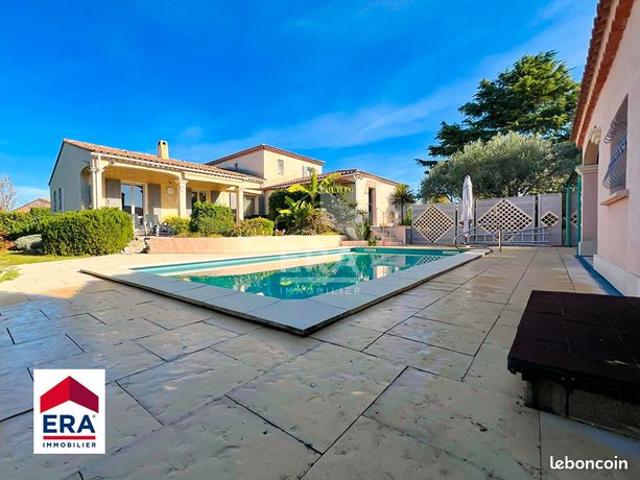 Propriété 5 pièces 175 m²