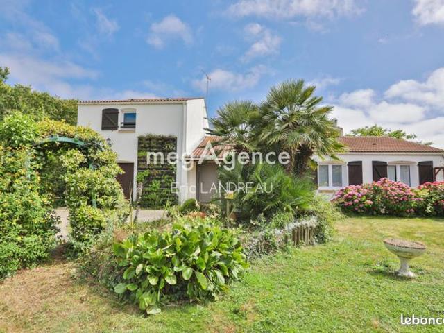 Propriété 5 pièces 175 m²