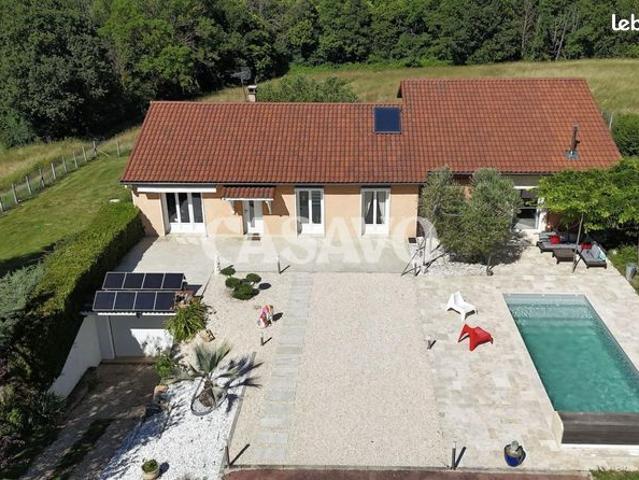 Propriété 5 pièces 178 m²