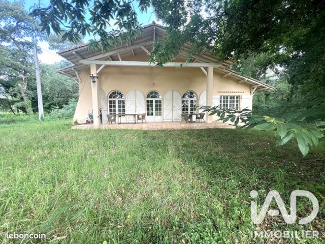 Propriété 5 pièces 179 m²