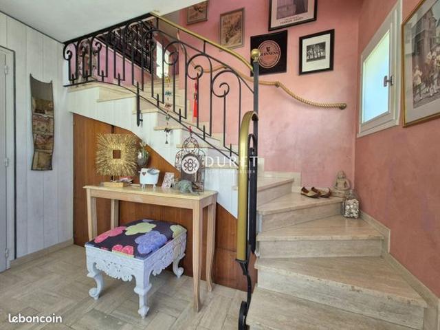 Propriété 5 pièces 170 m²