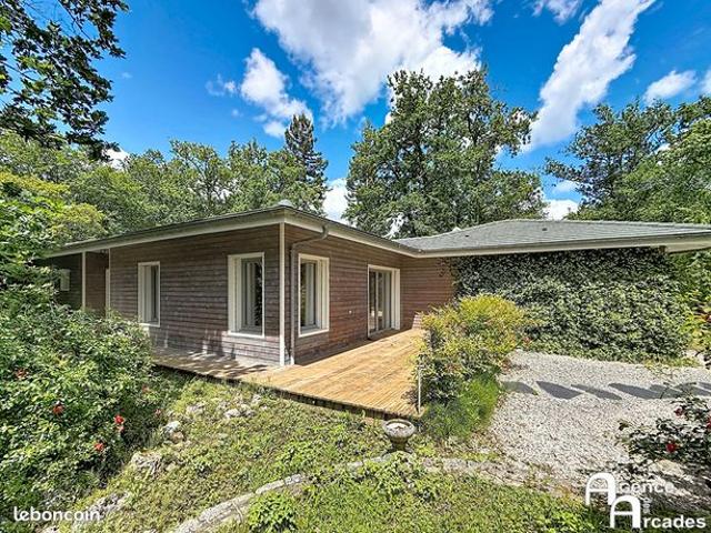 Propriété 5 pièces 170 m²
