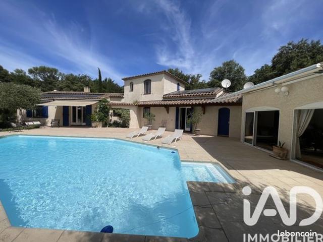Propriété 5 pièces 170 m²