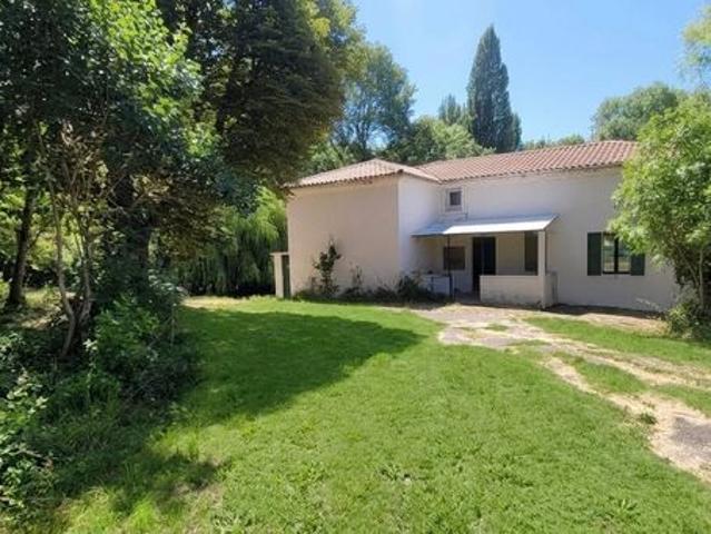 Propriété 5 pièces 170 m²