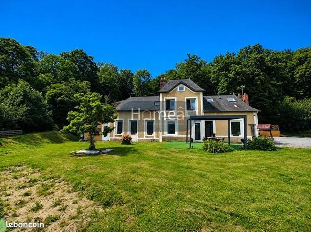 Propriété 5 pièces 170 m²