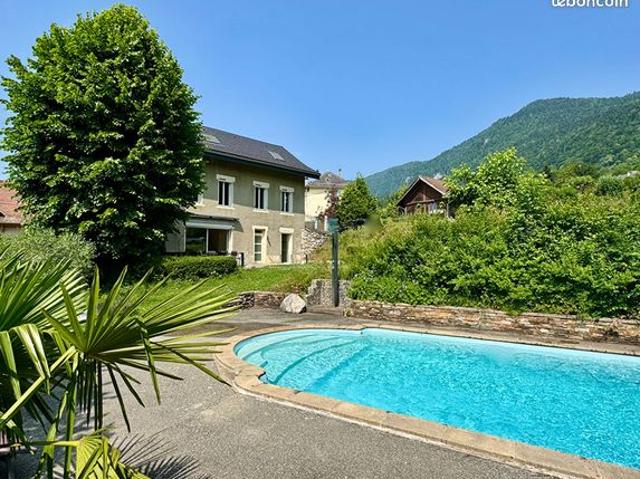 Propriété 5 pièces 170 m²