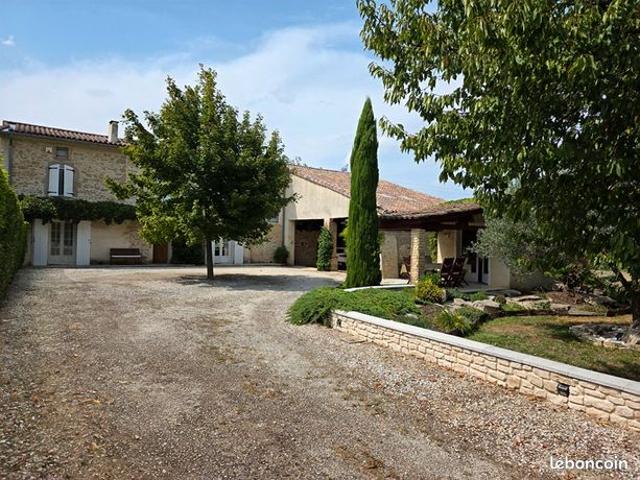 Propriété 5 pièces 170 m²