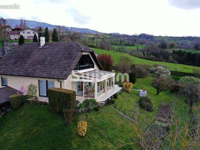 Propriété 5 pièces 171 m²