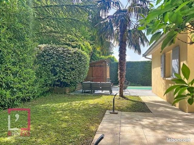 Propriété 5 pièces 172 m²
