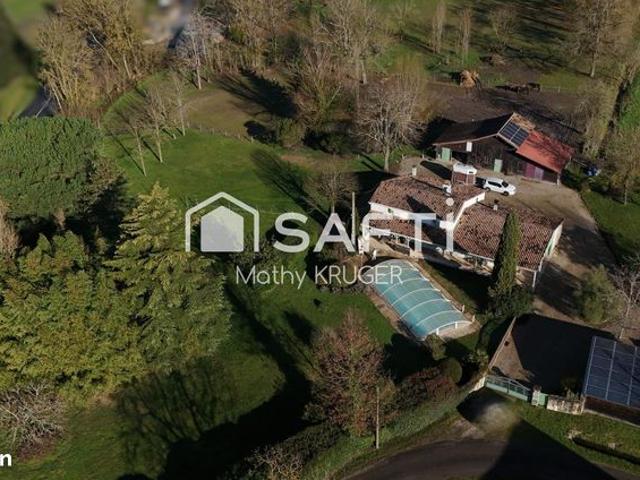 Propriété 5 pièces 173 m²