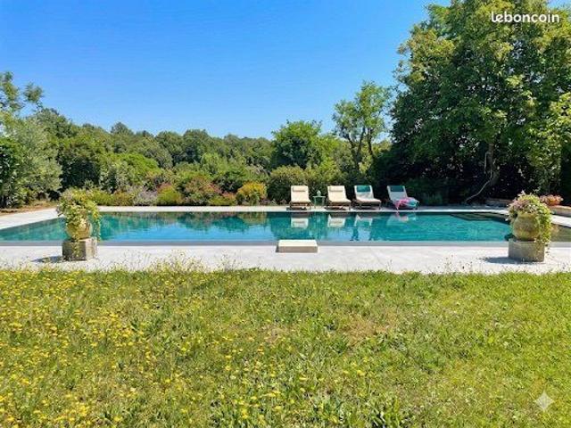 Propriété 5 pièces 173 m²