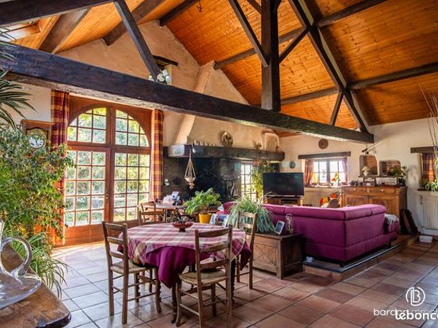 Propriété 5 pièces 173 m²
