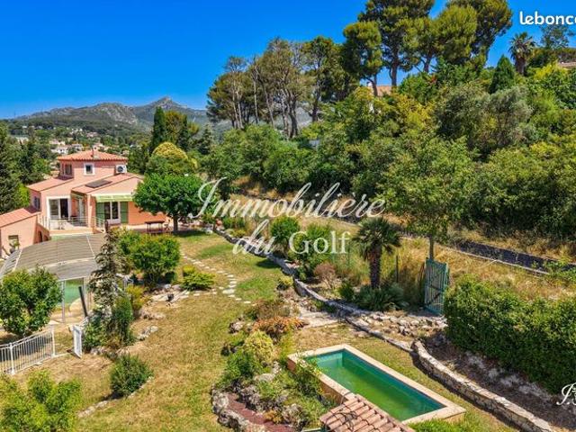 Propriété 5 pièces 185 m²