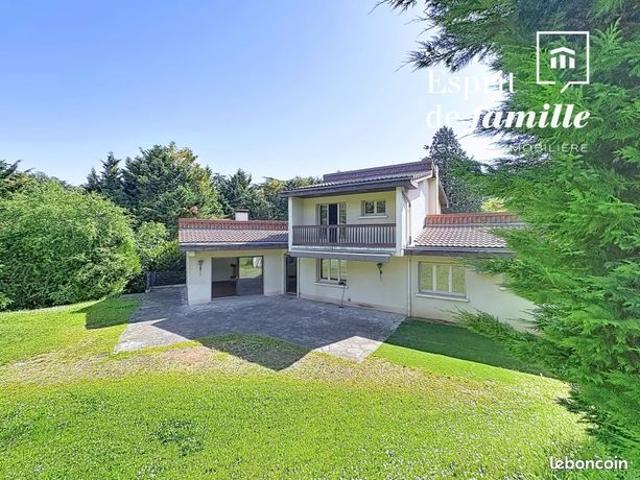 Propriété 5 pièces 188 m²