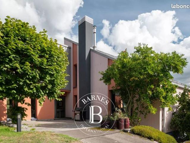 Propriété 5 pièces 188 m²