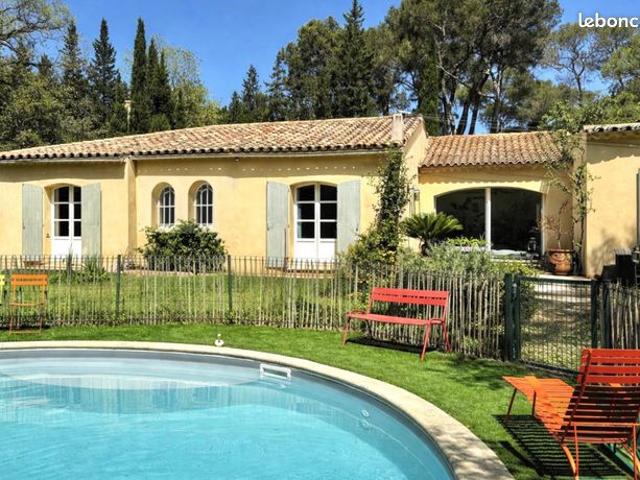 Propriété 5 pièces 180 m²